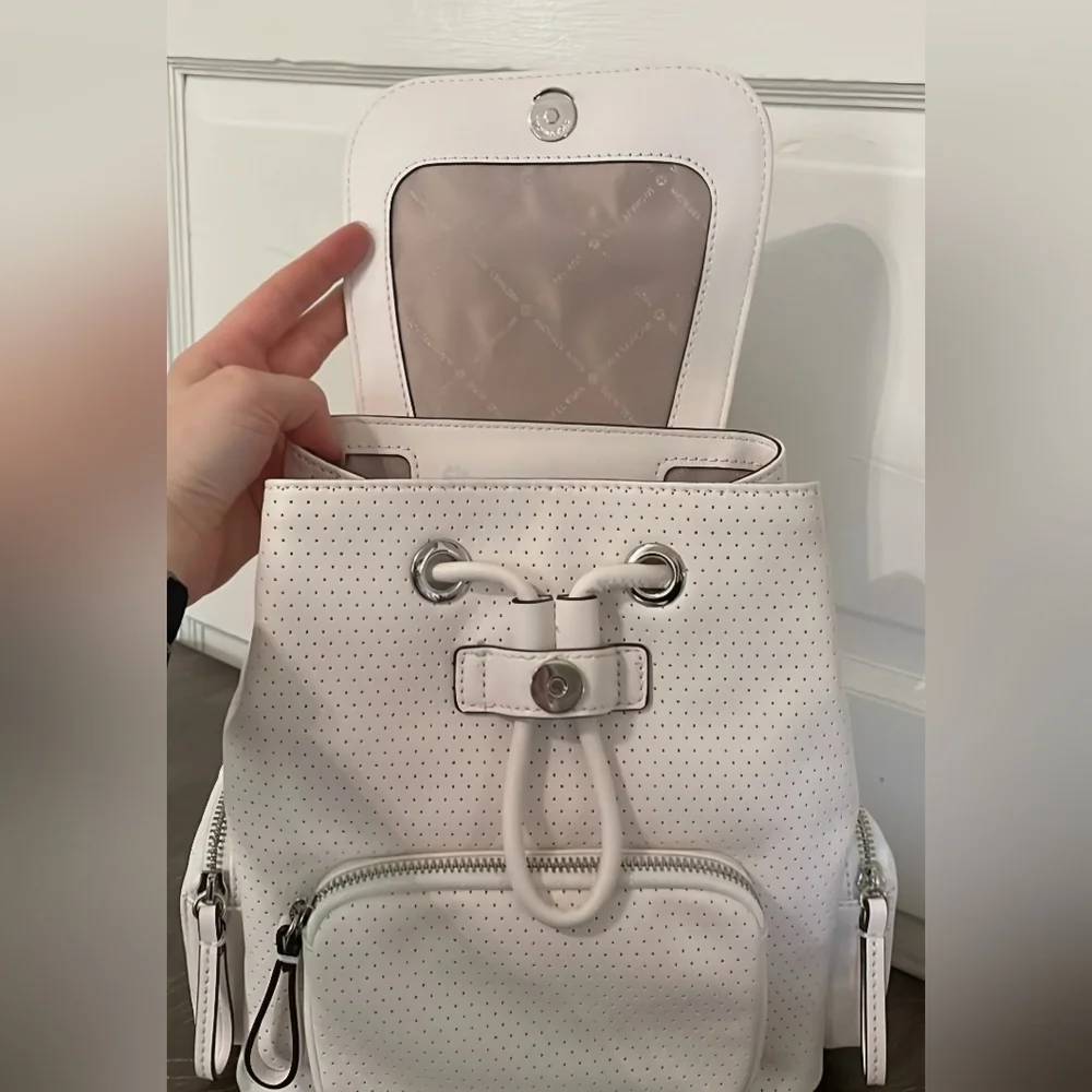 Michael Kors Abbey White Cargo Backpack Purse Tote Optic White NWT - Picture 5 of 9